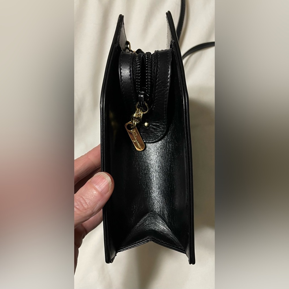 Authentic Vintage Ferragamo Sophisticated Black Leather Bag with Gold Hardware - Picture 12 of 16